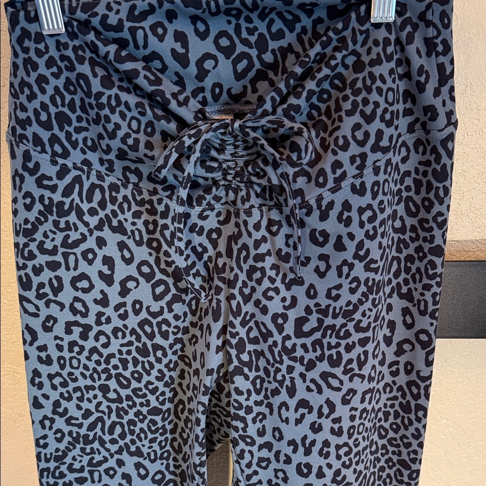 PINK Victoria's Secret Animal Print Leggings